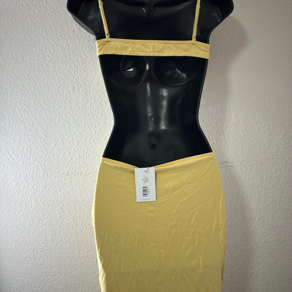 Yellow Cut-Out Dress - Picture 2 of 3